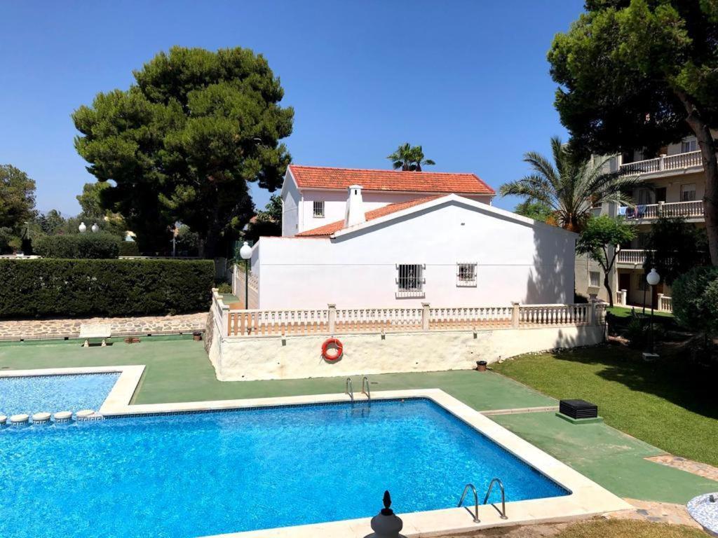 Apartamento Con Piscina Y Parking 坎佩略 外观 照片